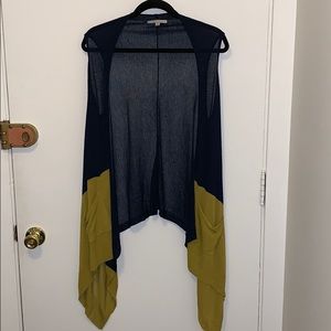 Cecico sweater vest - Size M